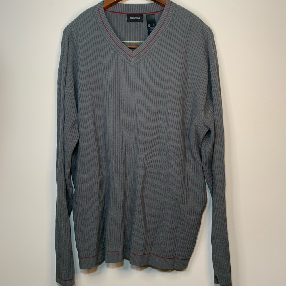 Claiborne dark grey sweater